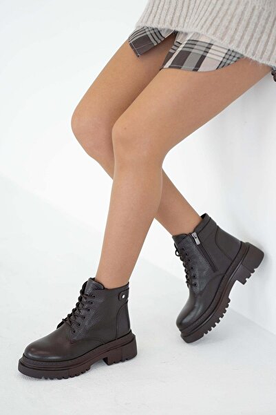 Parponi Farber Women's Genuine Leather Stone Boots Brown