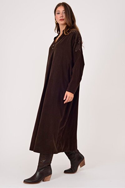 Park Moda 11444 ROCHIE DE CATIFELĂ CU DETALII DE PIELE DE PIELE DE CĂPĂTĂ, CU DETALII DE FLORELE LOVA