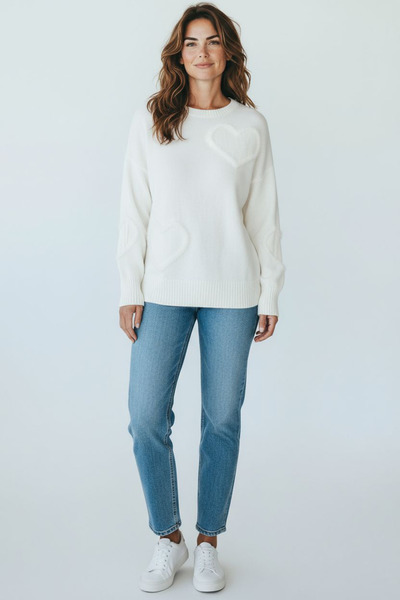 OEM Women's casual white sweater with hearts