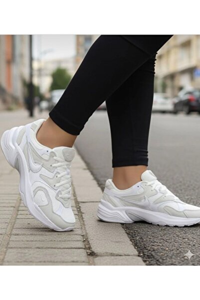 Nike Pantofi sport pentru femei Al8 Daily (SPORTİKS) sunt cu formă îngustă...