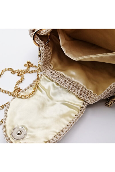 BUNILU Beige crocheted purse, gold chain strap, handmade