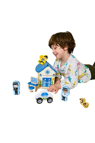 Arelair Magic Box Wooden toy Portable Police Station with policemen, Montessori +3 years