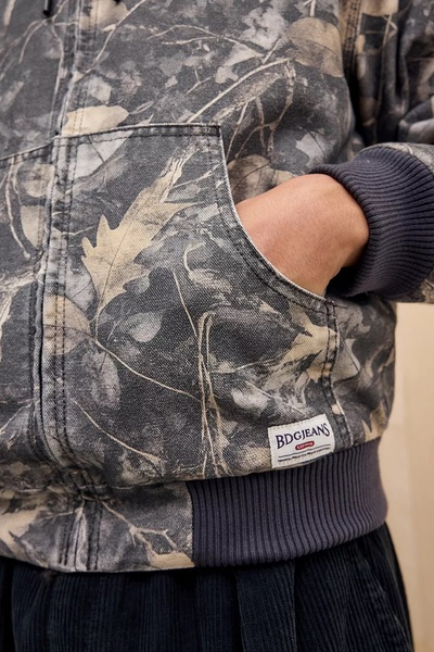 september island Seth Leaf Camouflage Pattern Zippered and Hooded Denim Short Coat