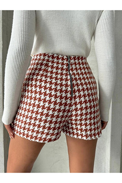 ZENGEZUR MALL Mtxdpn Two Buttons Crow's Feet Pattern Ch Fabric Shorts Skirt Burgundywhite H26414 (235756) (Size: S)