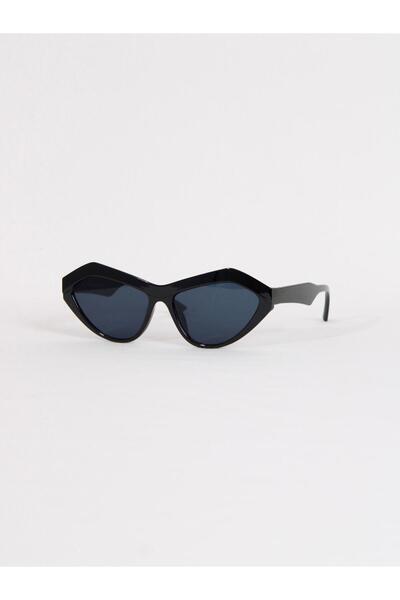 Maldia Shop Unisex Leo Black Sunglasses
