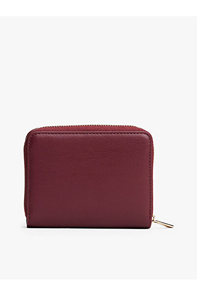 Tommy Hilfiger Women's Purple Zippered Wallet