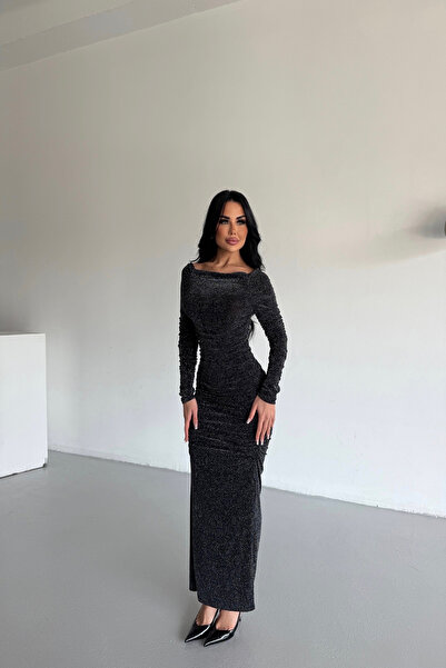 LİLA İSTANBUL Rochie argintie cu design special cu decolteu barcă