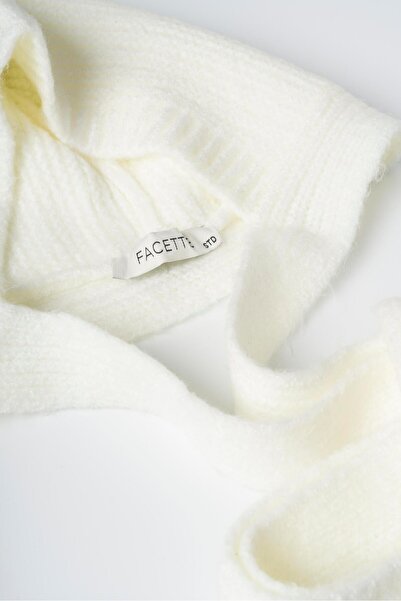 FACETTE Tricotaj moale Balaclava alb