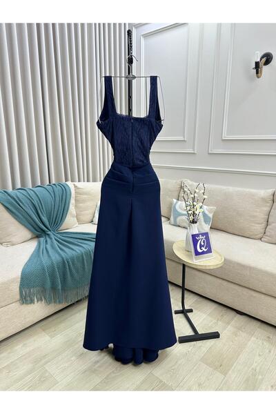 Bin Abed Store Heba's dress