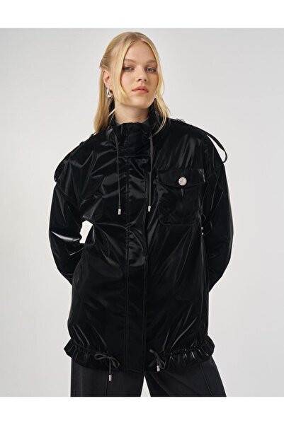 Kayra Shiny Looking Mock Neck Jacket Black