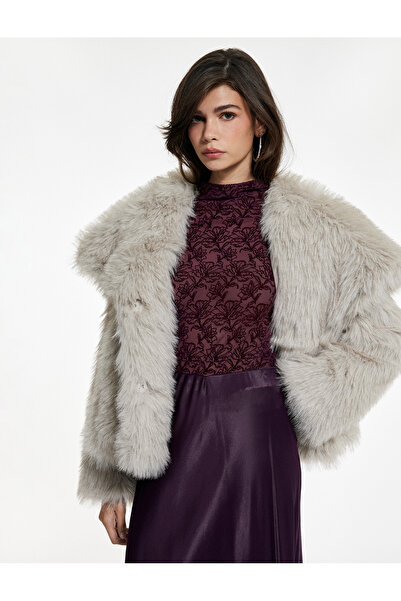 Koton Slim Fit Long Sleeve Lightweight Mock Neck Transparent Lace T-Shirt