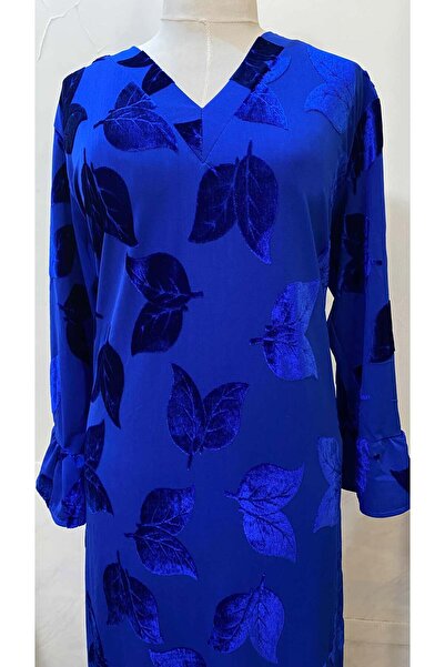 No branded Winter velvet dress