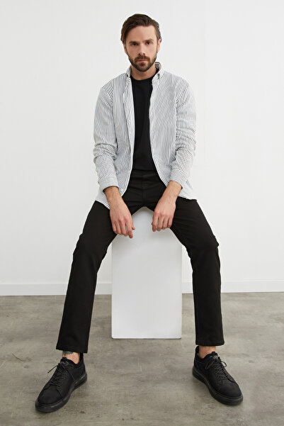 Fulla Moda Zippered Slim Fit Jean