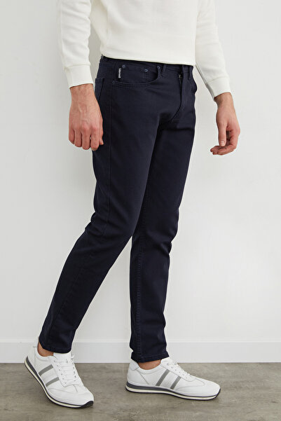 Fulla Moda Zippered Slim Fit Jean