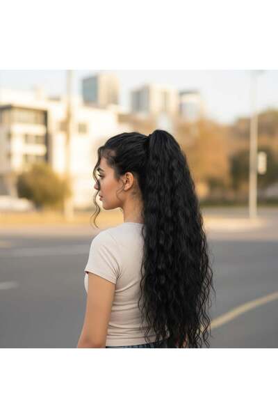 Afrodit Giyim ذيل حصان مموج منفوش بإبزيم / أسود