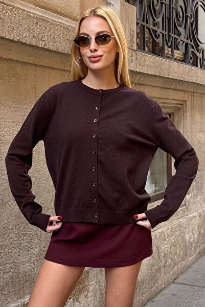 VAGGON Women's Bitter Brown Crew Neck Buttoned Knitwear Cardigan Vs01640