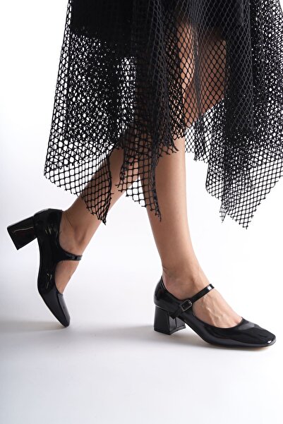 AuroraStore Rosalie black patent leather high heeled women's shoes