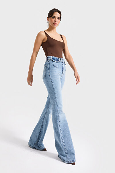 its basic Women's Ice Denim Color 4S6-3 Flare Fit Viscose Elastane Fabric Denim Jean