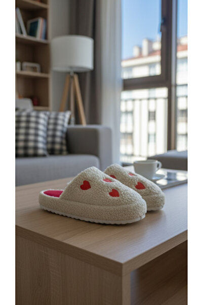 Hızlı Al Love Heart Pattern Embroidery Quiet Sole Winter Slippers. Plush Home Slippers
