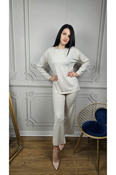 Diva Exclusive Fashion Beige Knitted Two-Piece Suit – Comfort and Minimalist Elegance