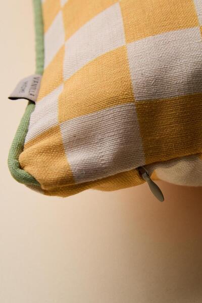 Vanilla Home Shine and Smile Printed Piped Detail Throw Pillow Cover