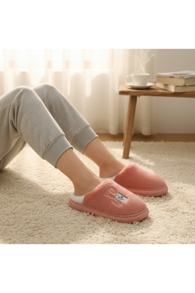 OEM Fluffy, warm and relaxing slippers for women, L707