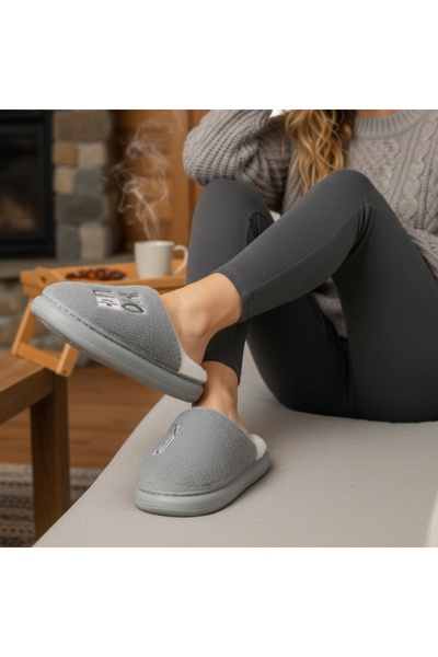 OEM Fluffy, warm and relaxing slippers for women, L707