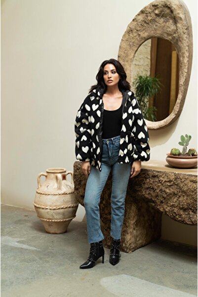 Serica Moda Огромно плюшено палто с качулка и черно сърце