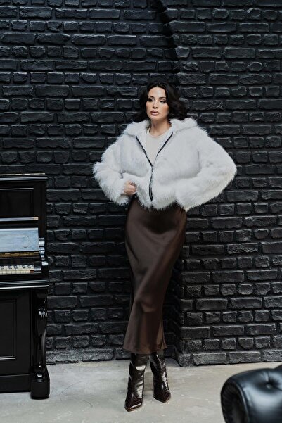 Serica Moda White Faux Fur Zipper Jacket