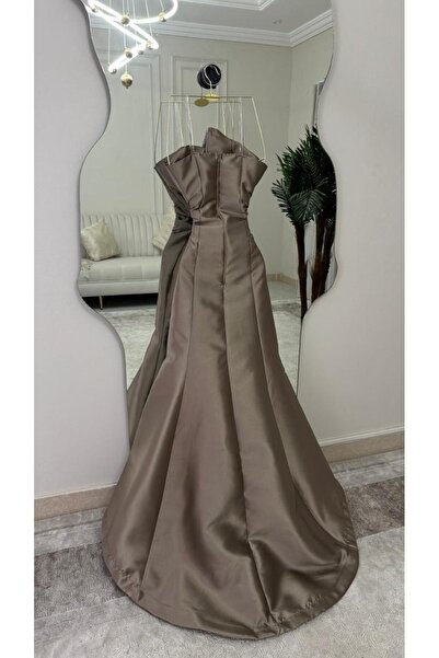 FAKHM AL SAWAR The dress of the season, a hit and elegant