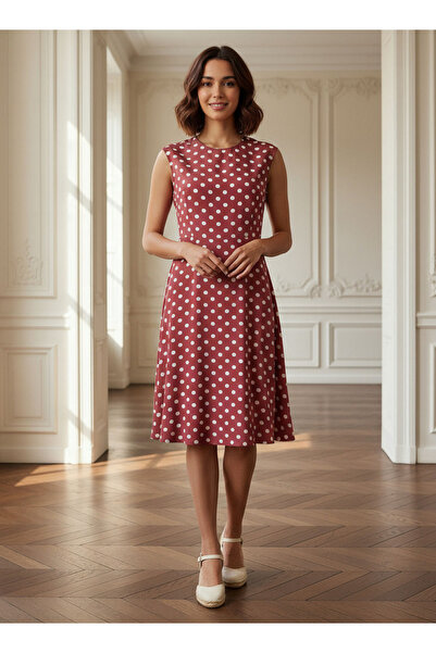 FAV فستان قصير بدون أكمام بطبعة نقاط البولكا مع رقبة دائرية