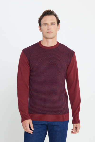 AC&Co / Altınyıldız Classics Burgundy-Navy Blue Standard Fit Regular Cut Crew Neck Honeycomb Patterned Knitwear Sweater