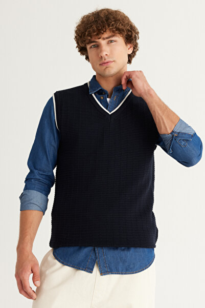 AC&Co / Altınyıldız Classics Navy Blue Standard Fit Regular Cut V-Neck Cotton Knitwear Sweater