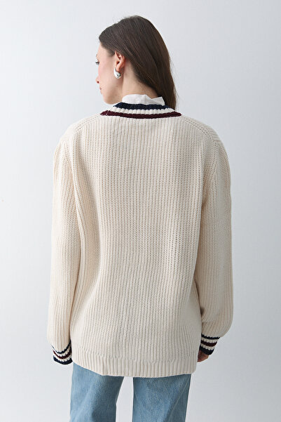 Laluvia Cream - Burgundy Colored Pocket Cardigan - 241143