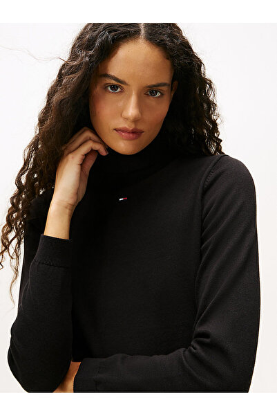 Tommy Hilfiger Női Essential Slim Fit garbó pulóver - fekete