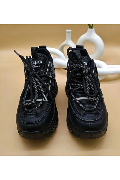 1way Women's black athletic shoes