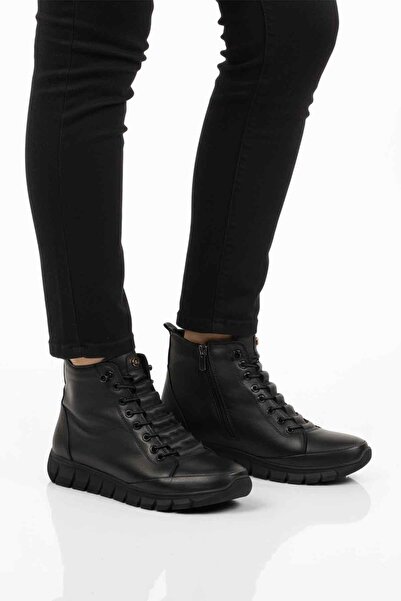 AYAKMOD Black Genuine Leather Inside Fleece Anti-Slip Zippered Women's Boots 3910 Z