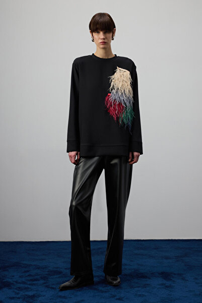 Touché Privé Oversized Feathered Tunic
