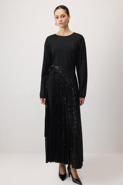 Touché Privé Sequined Faux Skirt