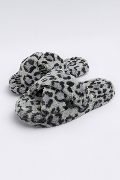 Beyond Women's Gray Leopard Cross-Strapped Furry House Slippers Byndcap01