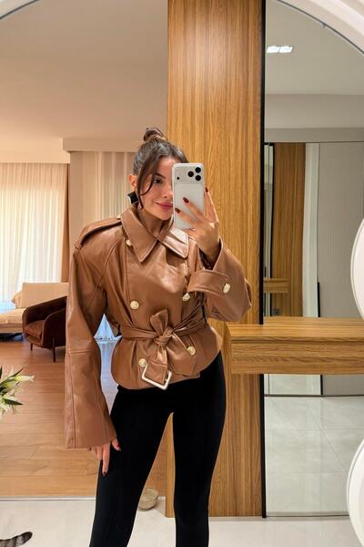 Gizem Ecemiş Orienne Taba Gold Düğmeli Deri Ceket