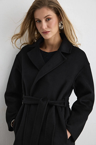Gusto Unlined Classic Wool Coat - Black