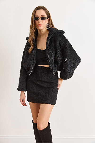 Olalook Women's Black Lined Zippered Pocket Faux Fur Coat Kbn-19000025