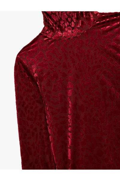Koton Long Sleeve Turtleneck Leopard Print Velvet T-Shirt