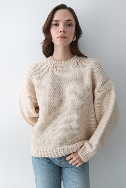 Laluvia Vanilya Long Sleeve Relax Sweater - 251091