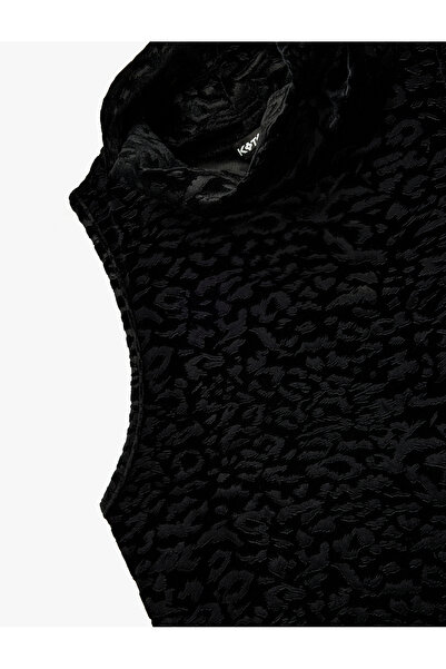 Koton εφαρμοστό Αμάνικη μπλούζα με λεοπάρ υφή, βελούδινη μπλούζα