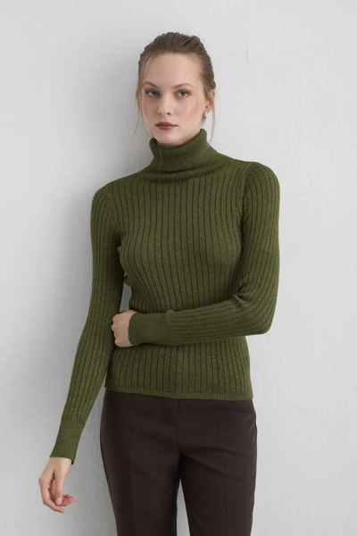 Gusto Glitter Turtleneck Knit Blouse - Khaki