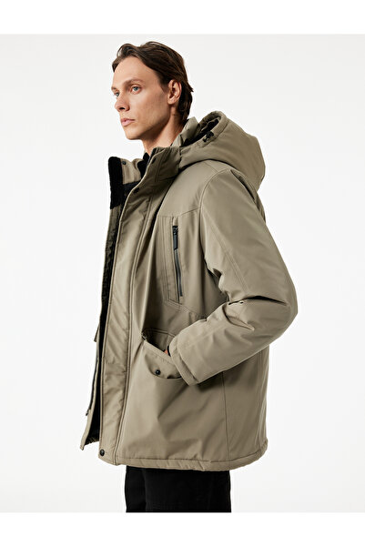 Koton Μακρυμάνικο παλτό με λεπτομέρεια τσέπης και φερμουάρ με κουκούλα Parka