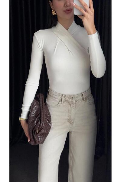 HAZELANNA White Blouse with Collar Detail