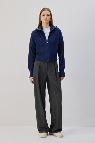 Touché Privé Zipped Wide Neck Tricot Cardigan